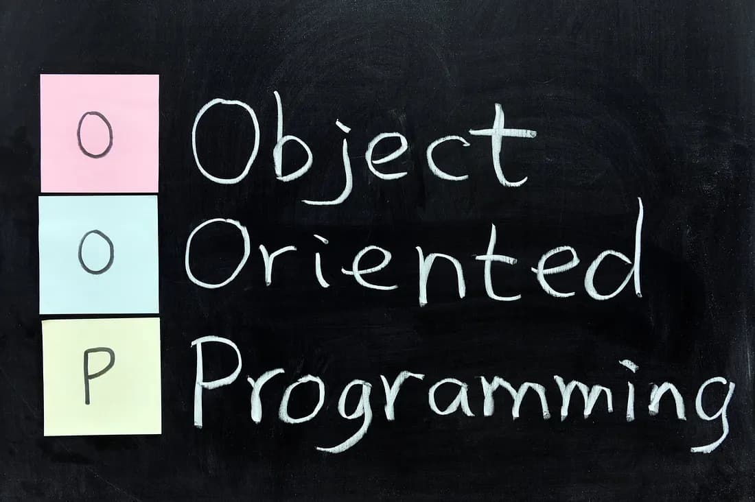 Abstract Class dan Interface Apa Perbedaannya? (C#)